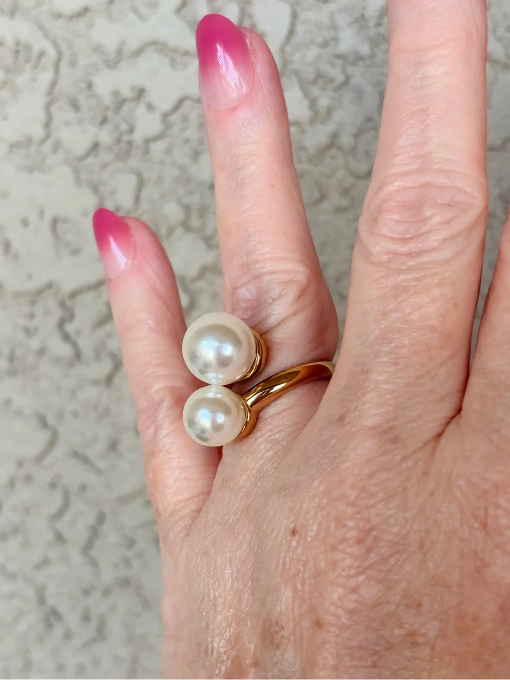 Luminous Gold Pearl Open-Top Ring in White Pearl